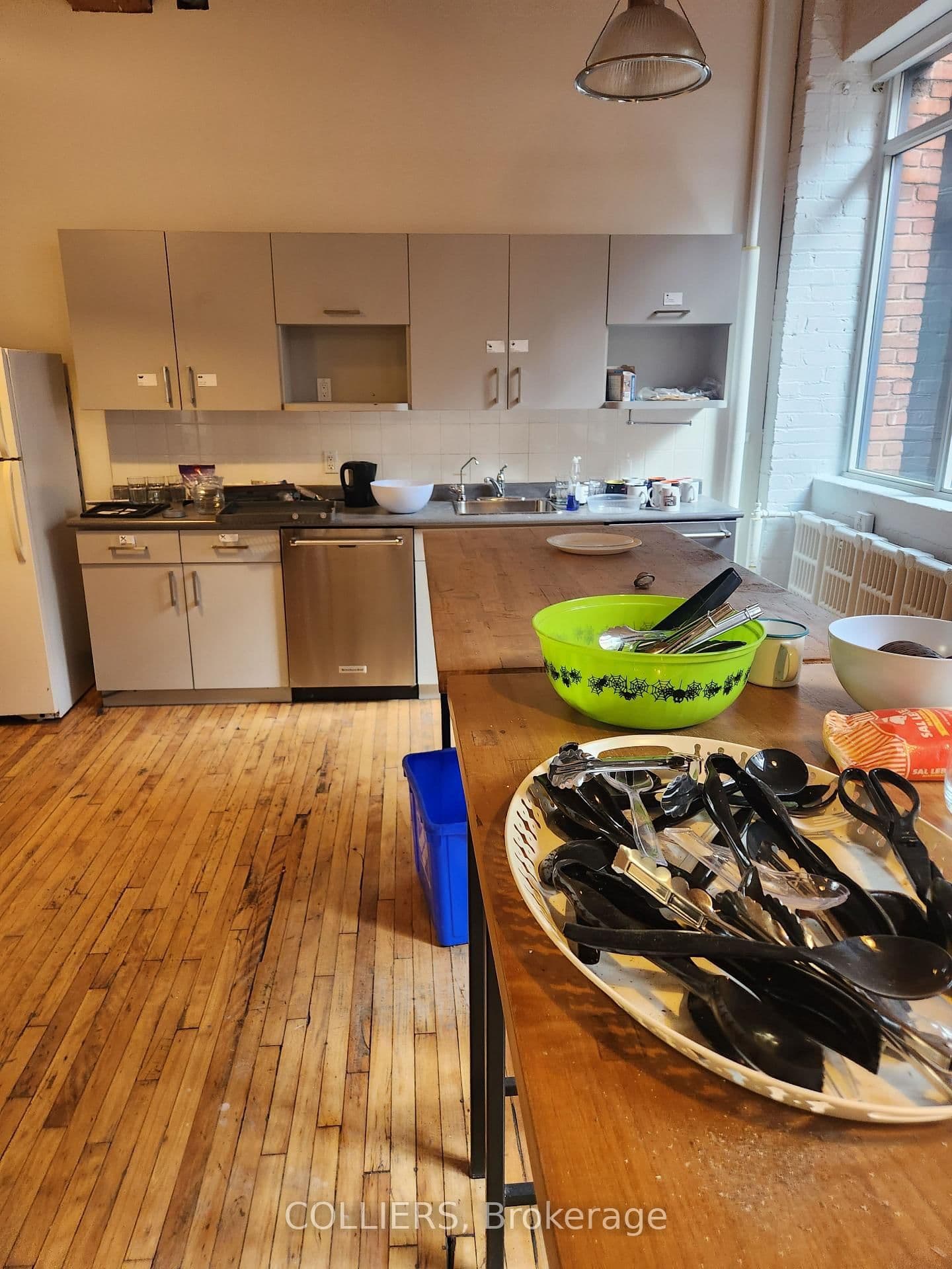 129 Spadina Avenue, Unit 2nd Floor thumbnail 3