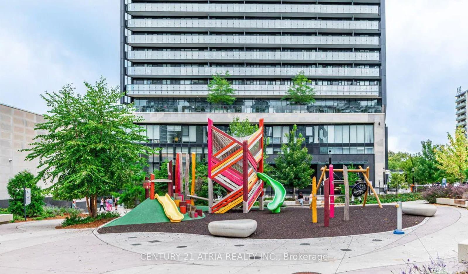 575 Bloor Street E, Unit 1702 thumbnail 8