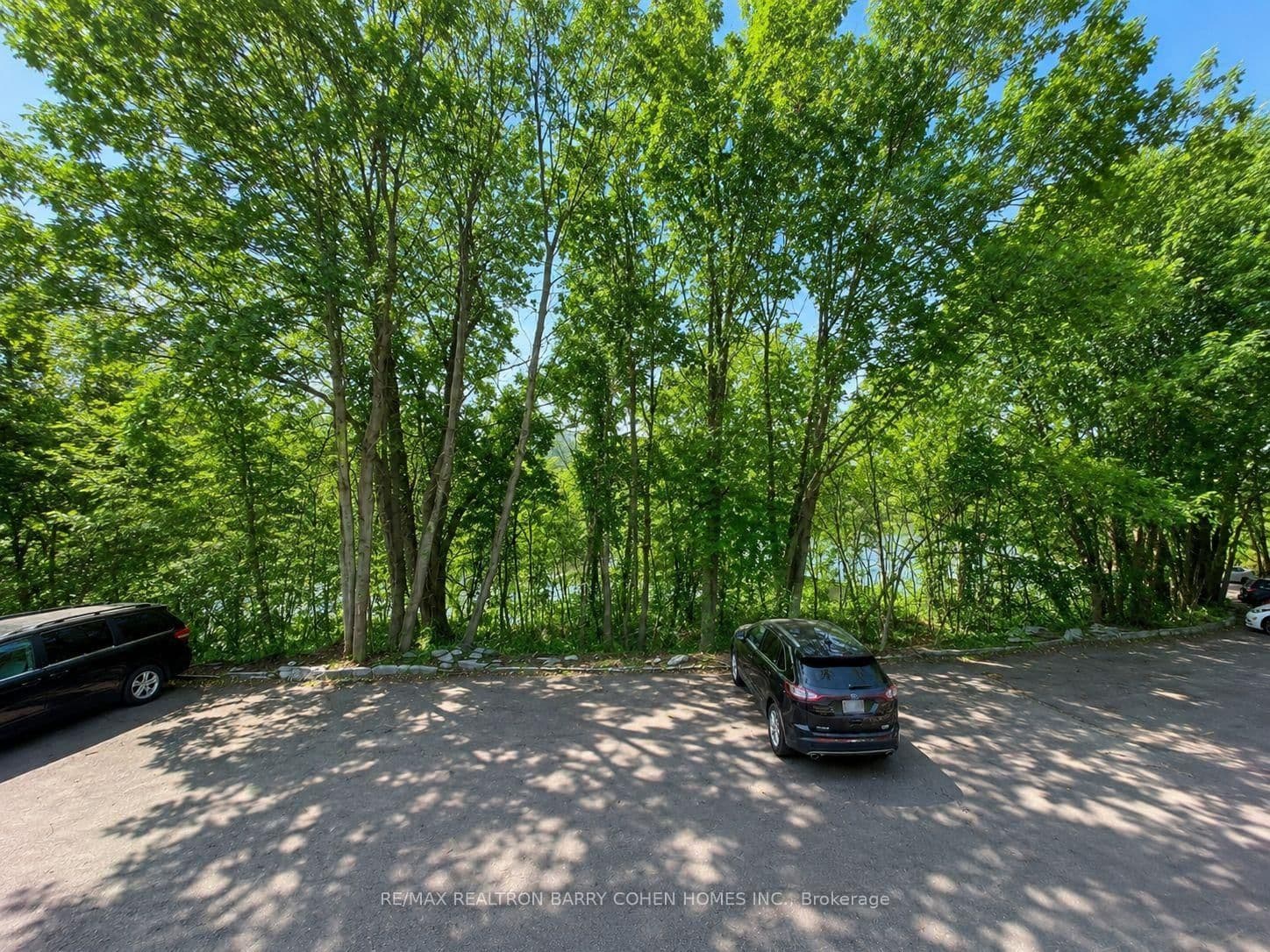 107 Chatsworth Drive, Unit 1 thumbnail 21