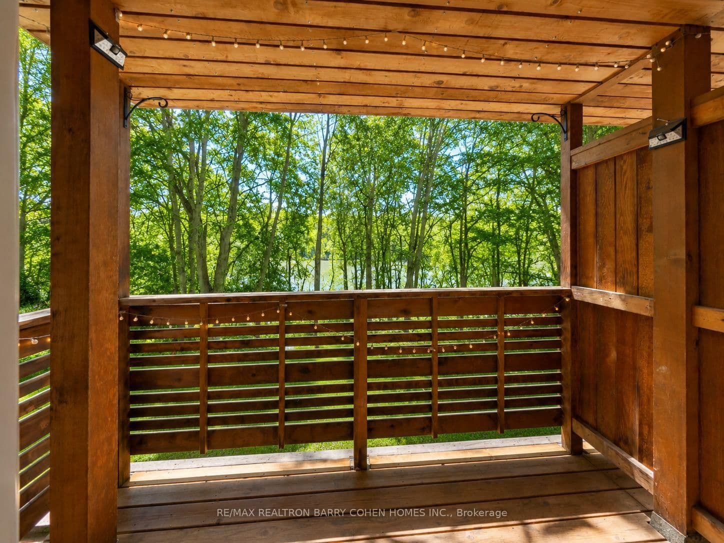 107 Chatsworth Drive, Unit 1 thumbnail 8