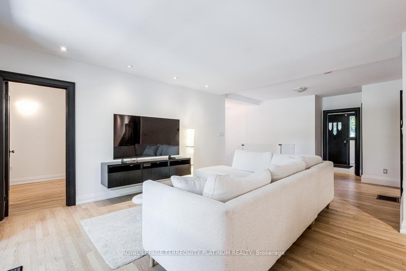 204 Ellerslie Avenue thumbnail 13