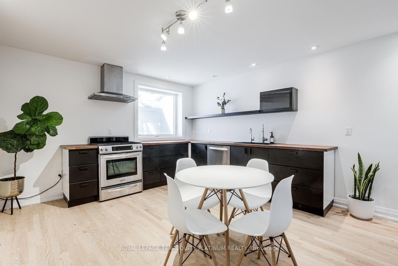 204 Ellerslie Avenue thumbnail 16