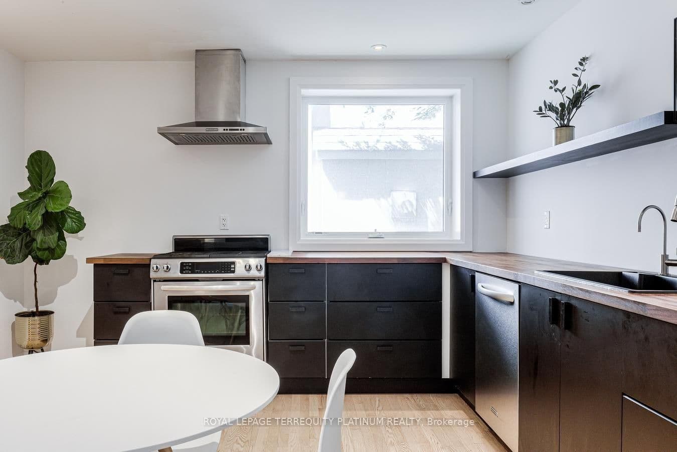 204 Ellerslie Avenue thumbnail 17