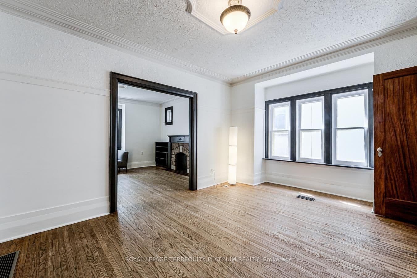 204 Ellerslie Avenue thumbnail 8