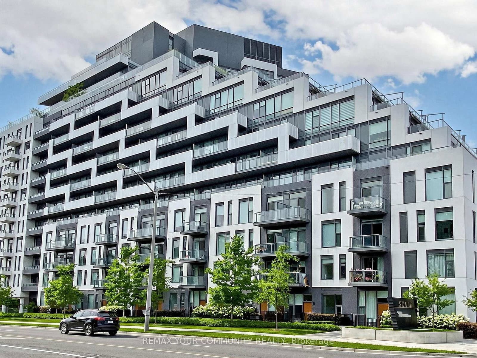 #963 - 25 Adra Grado Way