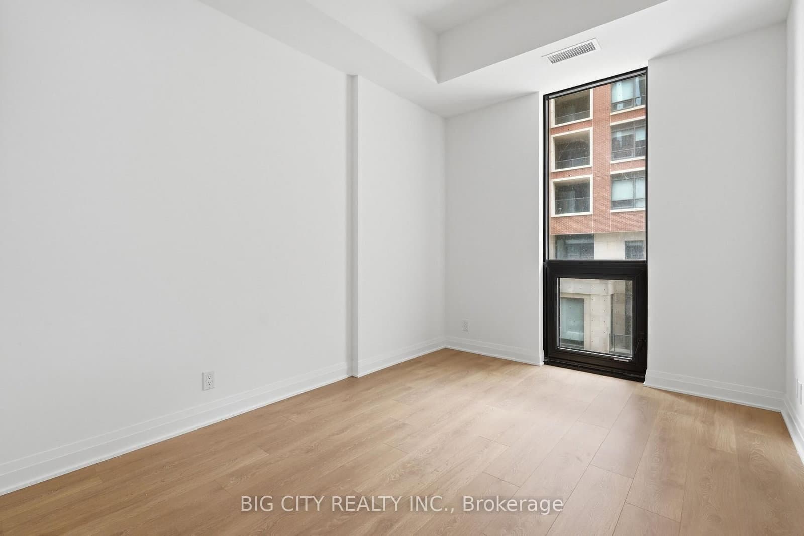 25 Frederick Todd Way, Unit 209 thumbnail 12