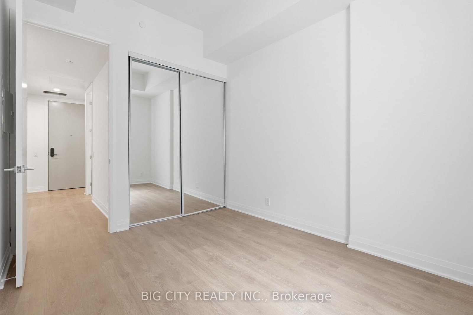 25 Frederick Todd Way, Unit 209 thumbnail 13