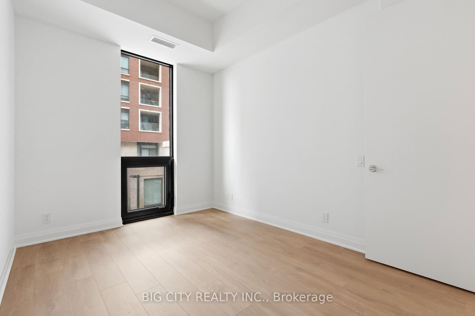 25 Frederick Todd Way, Unit 209 thumbnail 14