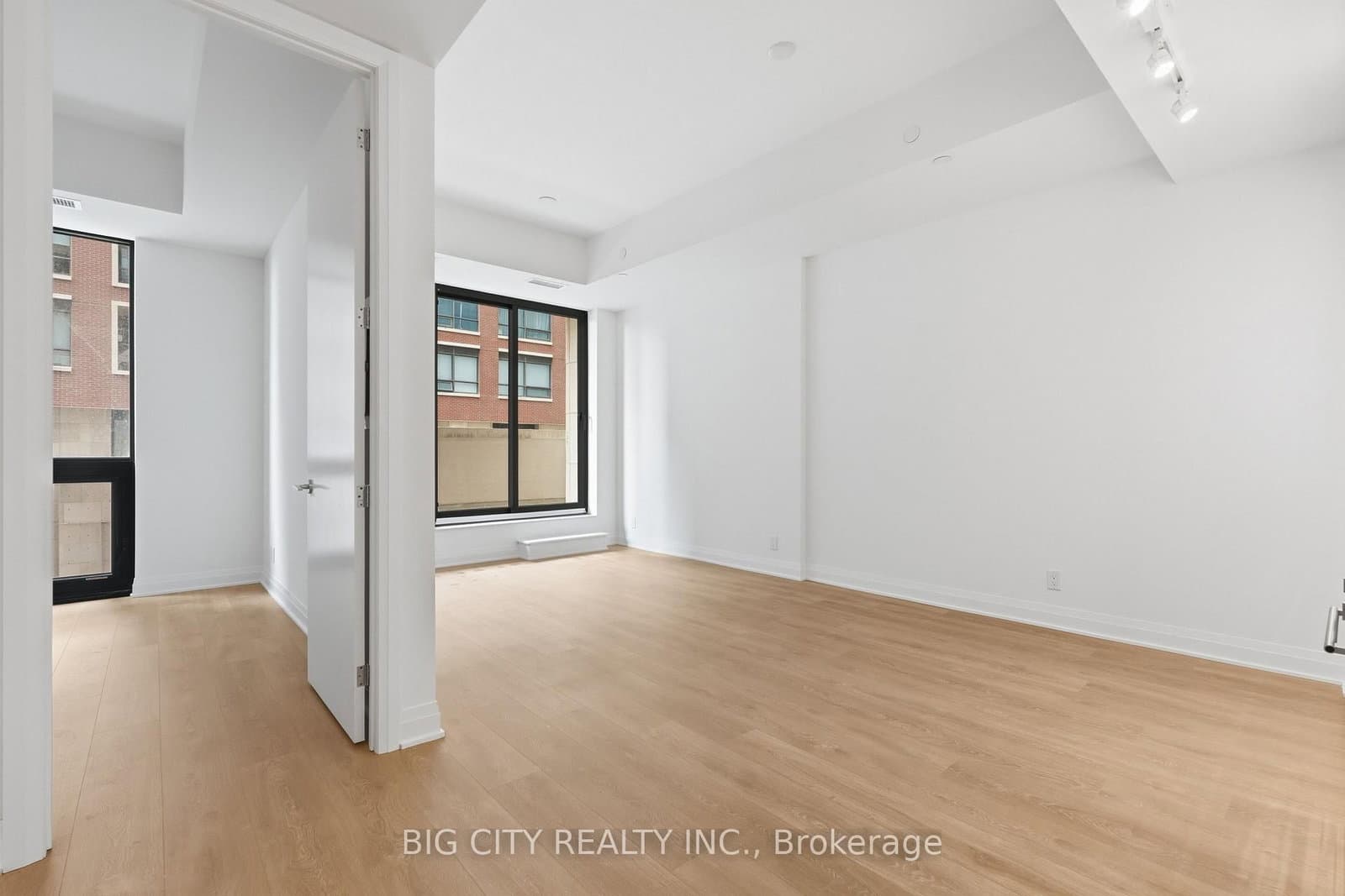 25 Frederick Todd Way, Unit 209 thumbnail 2
