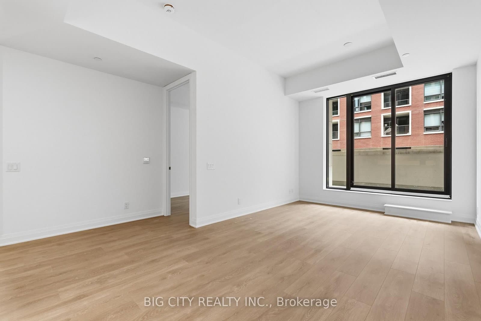 25 Frederick Todd Way, Unit 209 thumbnail 7
