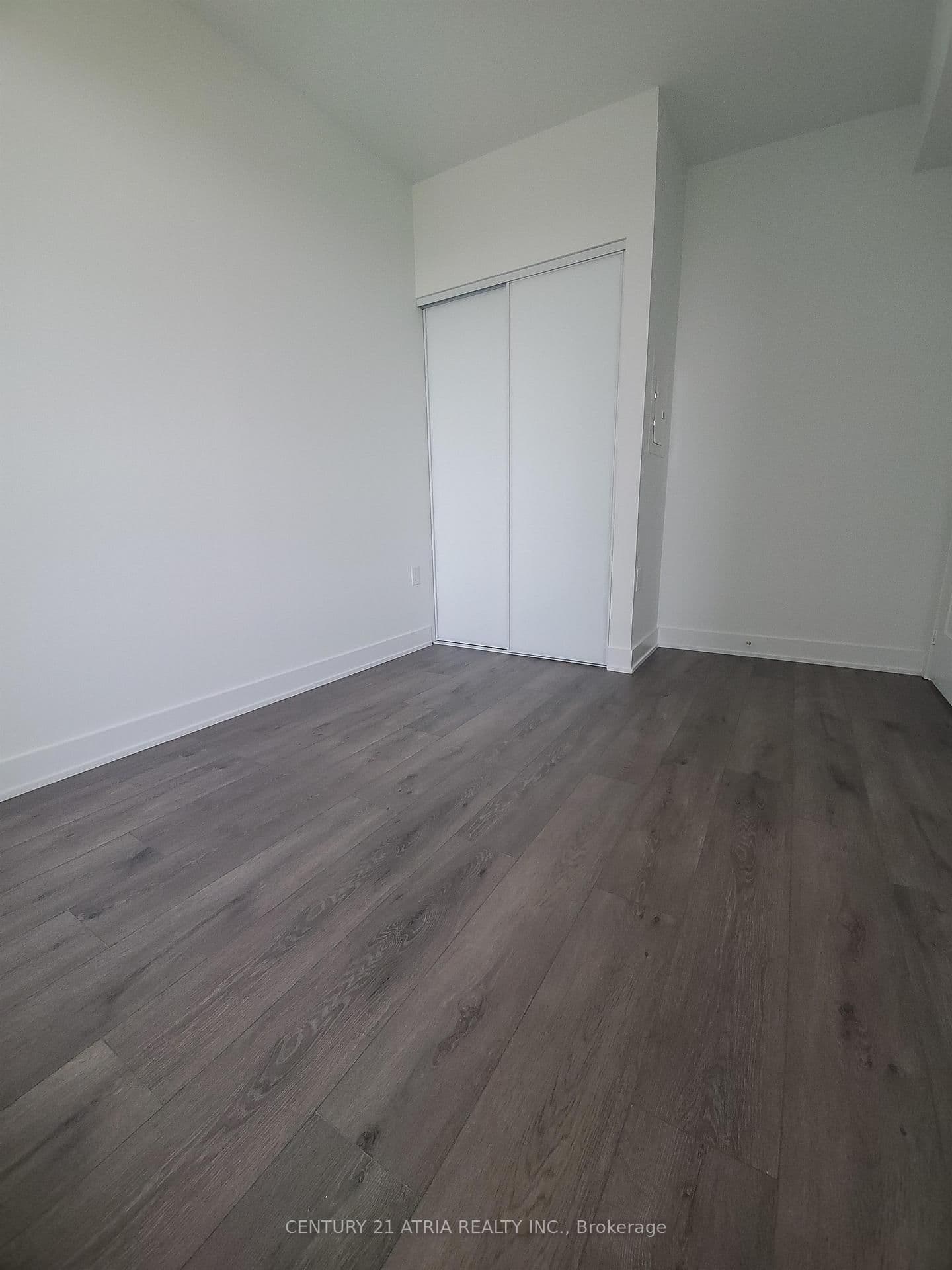 575 Bloor Street E, Unit 2905 thumbnail 3