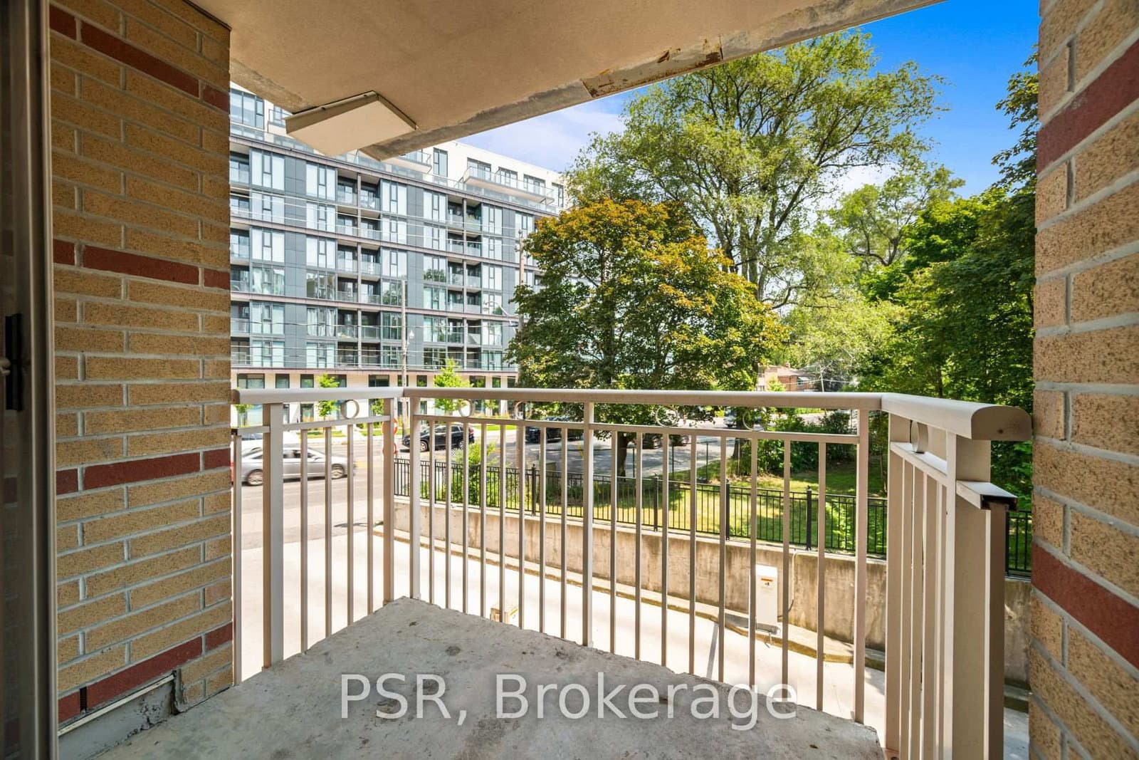 515 Rosewell Avenue, Unit 110 thumbnail 14