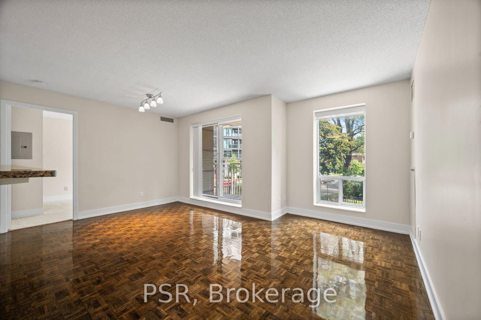 515 Rosewell Avenue, Unit 110 thumbnail 4