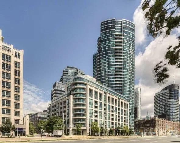 600 Fleet Street, Unit 811 - Image 1