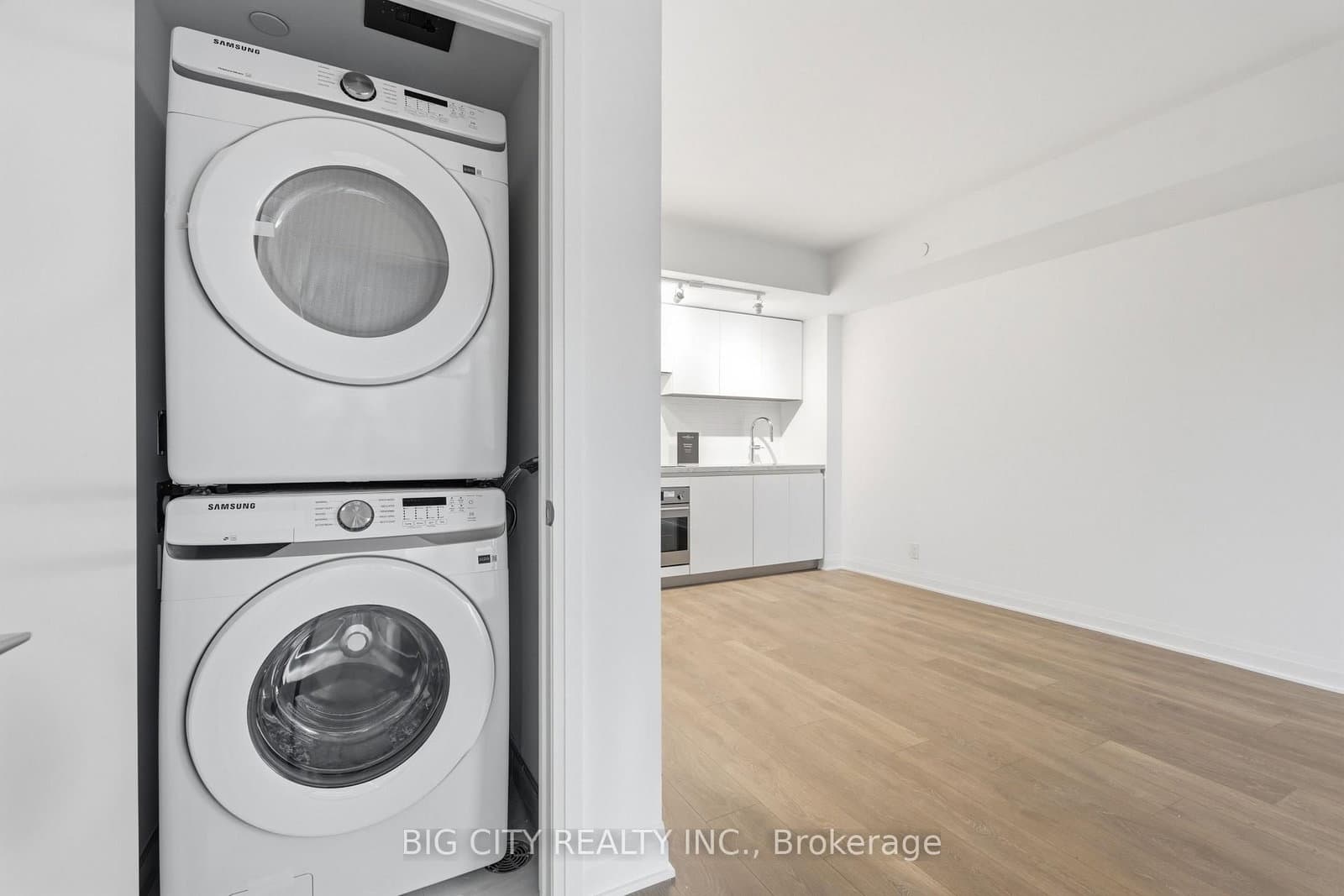 25 Frederick Todd Way, Unit 606 thumbnail 14