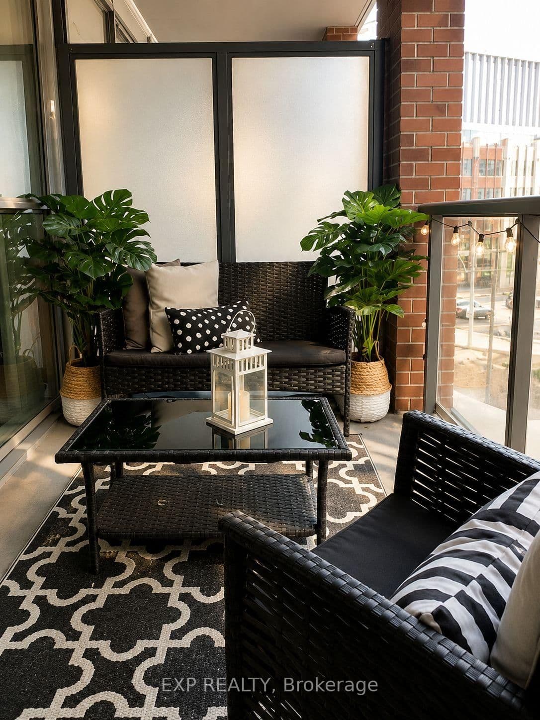 20 Bruyeres Mews, Unit 313 thumbnail 8