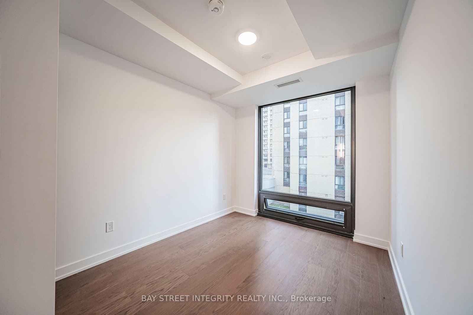 91 Montclair Avenue, Unit 702 thumbnail 12