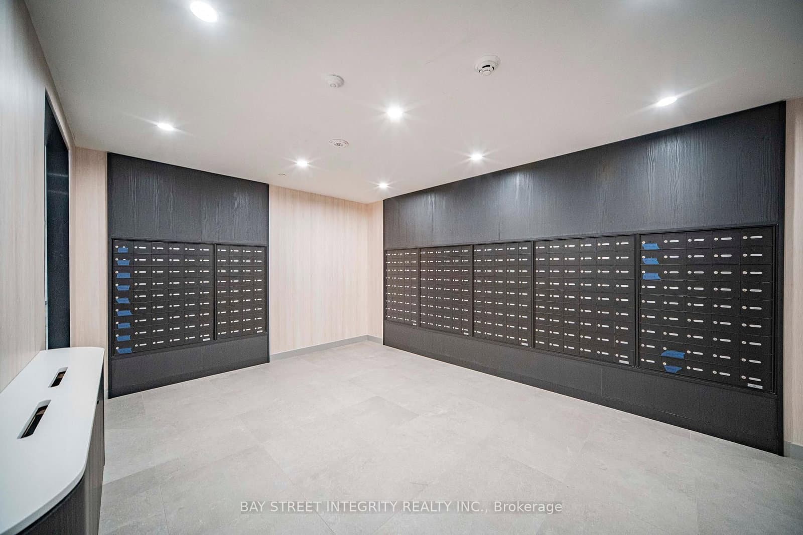 91 Montclair Avenue, Unit 702 thumbnail 17