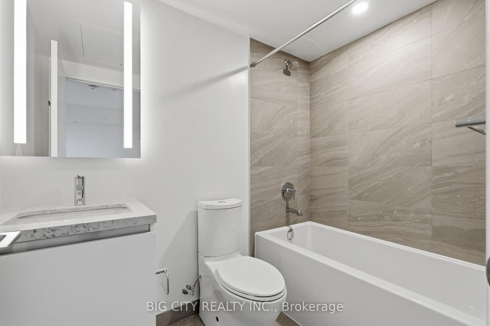 25 Frederick Todd Way, Unit 1606 thumbnail 14