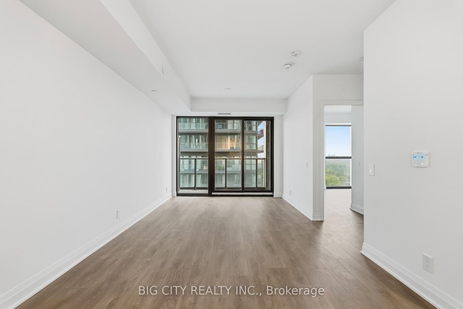 25 Frederick Todd Way, Unit 1606 thumbnail 5