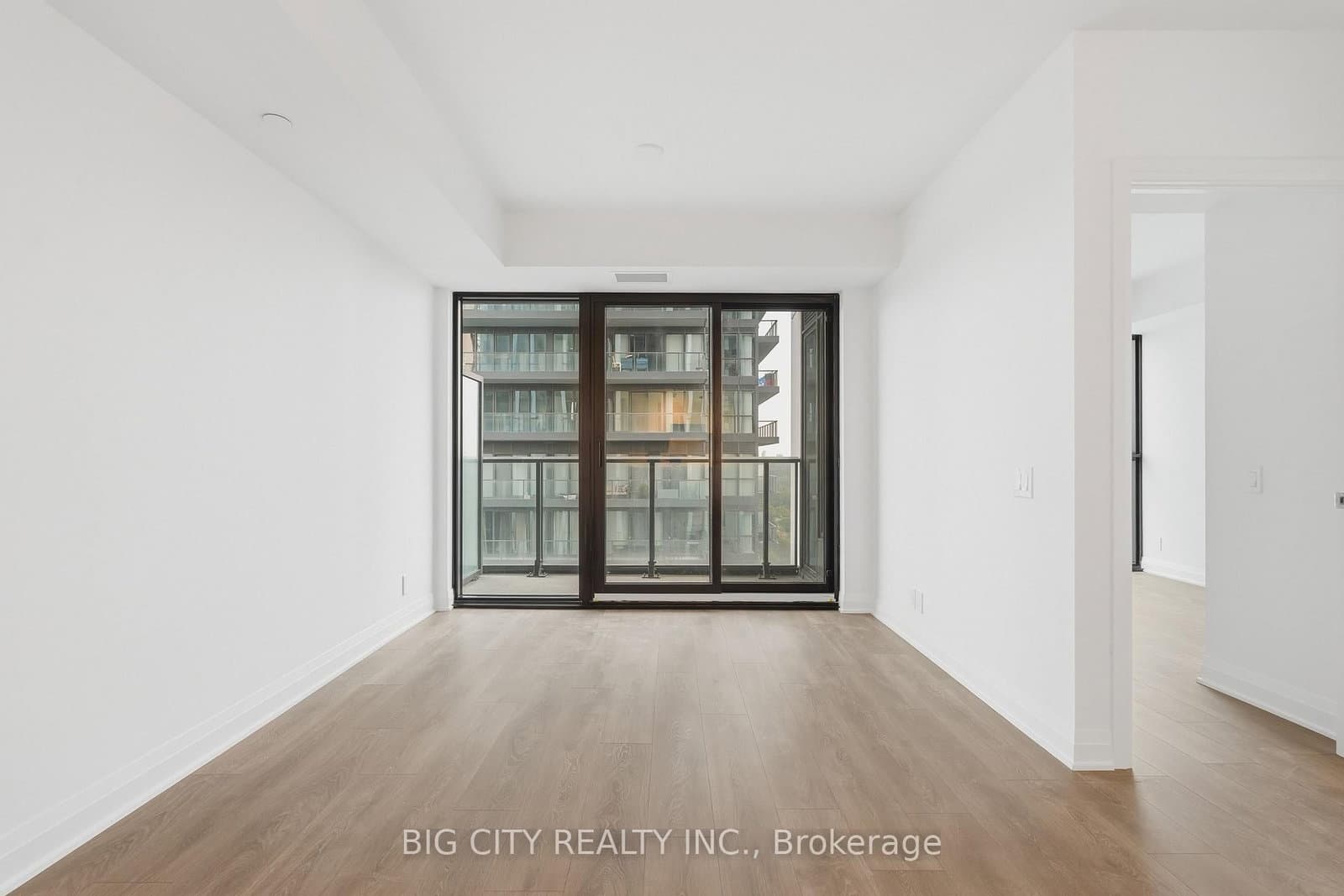 25 Frederick Todd Way, Unit 1606 thumbnail 7