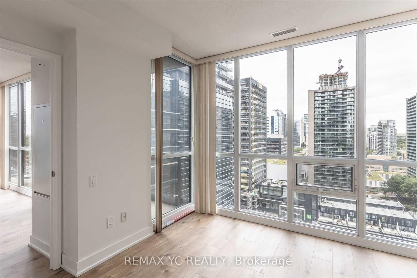 23 SHEPPARD Avenue E, Unit 1803 thumbnail 6