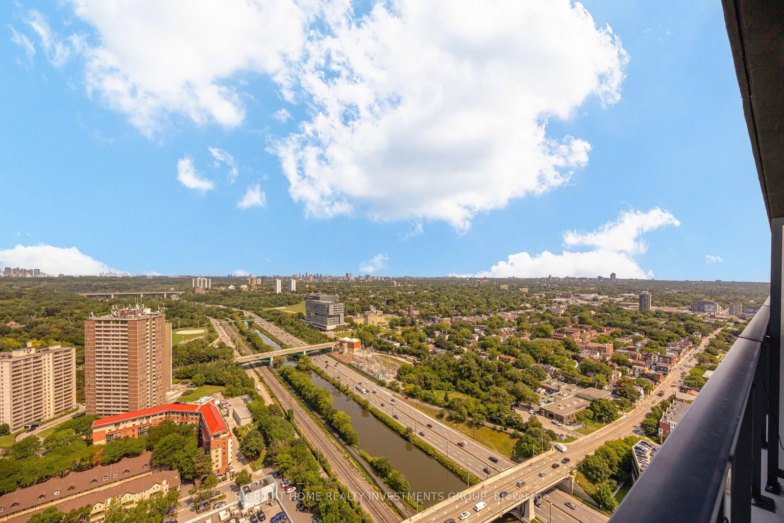 5 Defries Street, Unit 3408 thumbnail 20