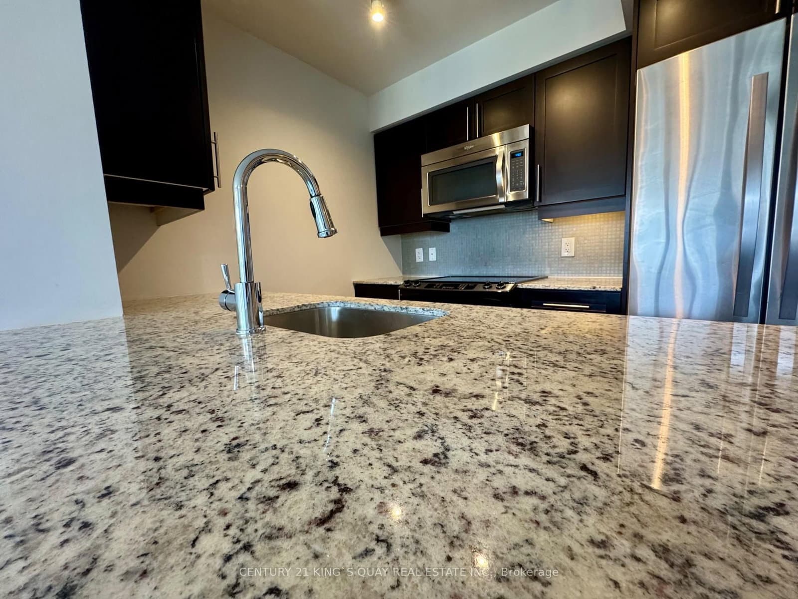 38 Grand Magazine Street, Unit 1233 thumbnail 3