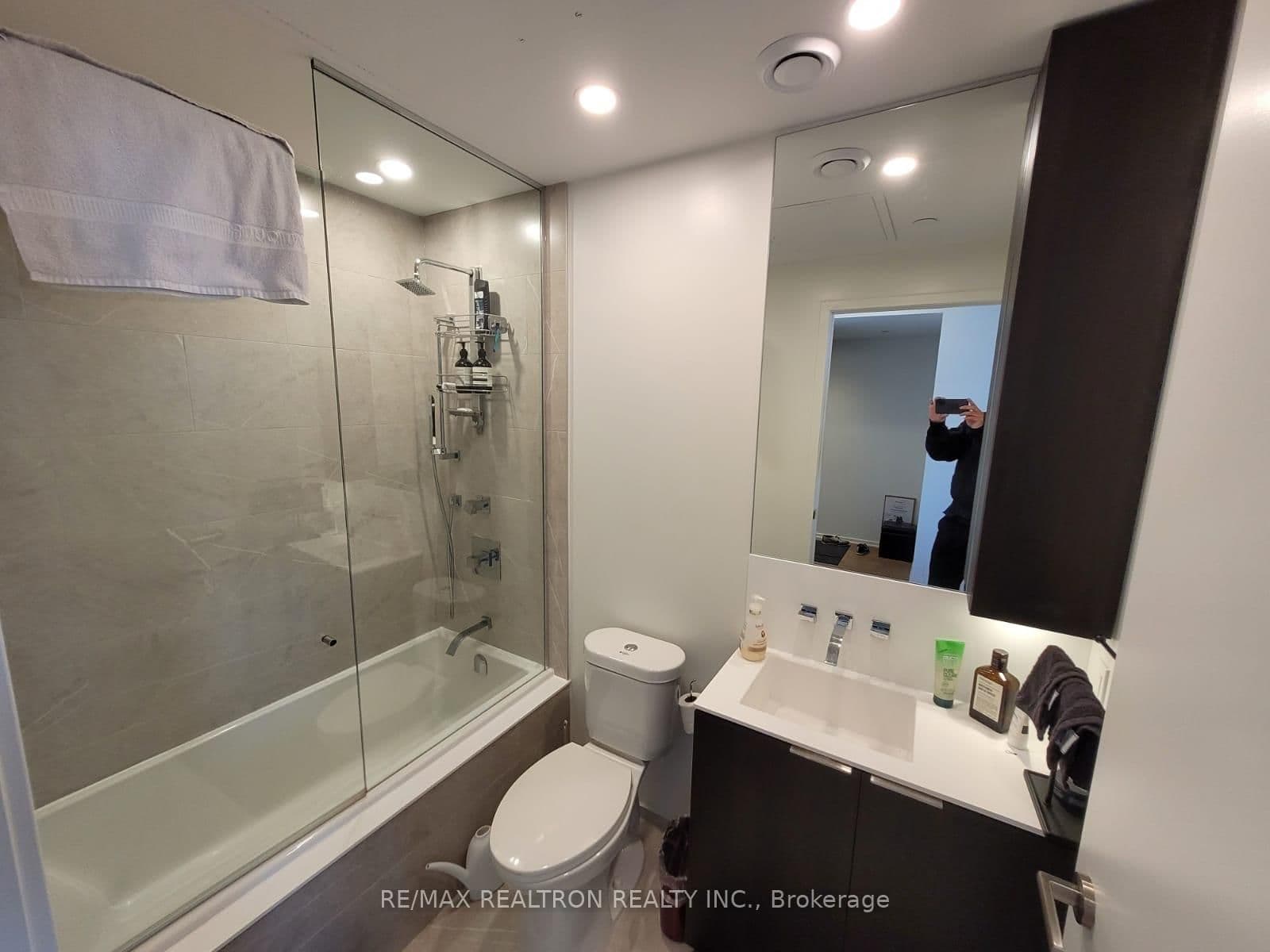 16 Bonnycastle Street, Unit 1506 thumbnail 10