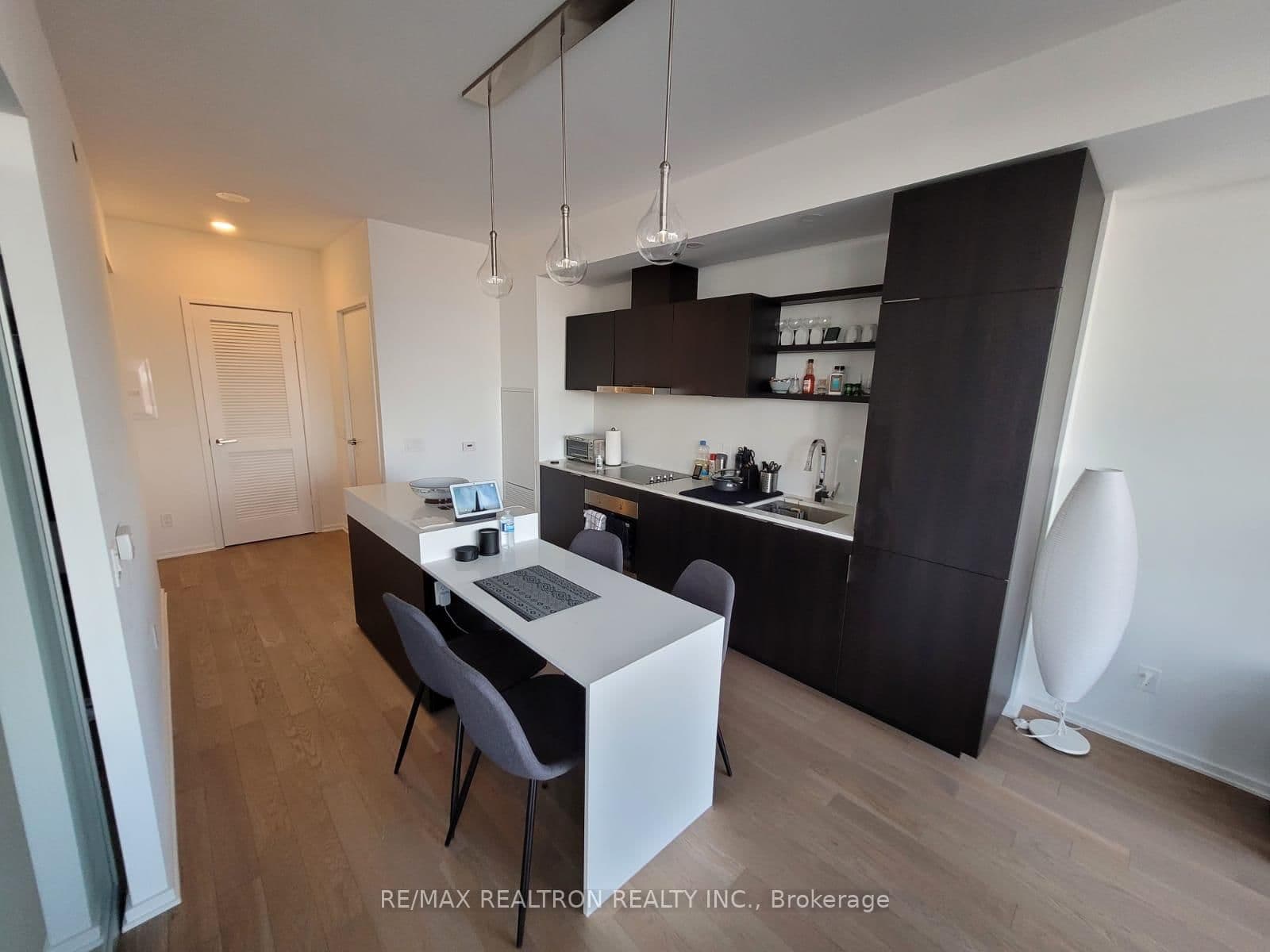 16 Bonnycastle Street, Unit 1506 thumbnail 6