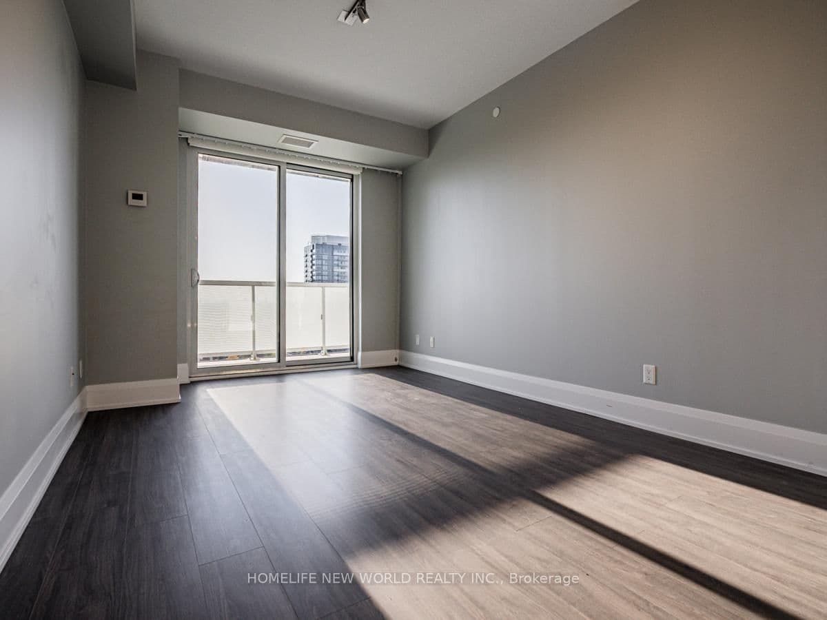 101 Erskine Avenue, Unit 2512 thumbnail 15
