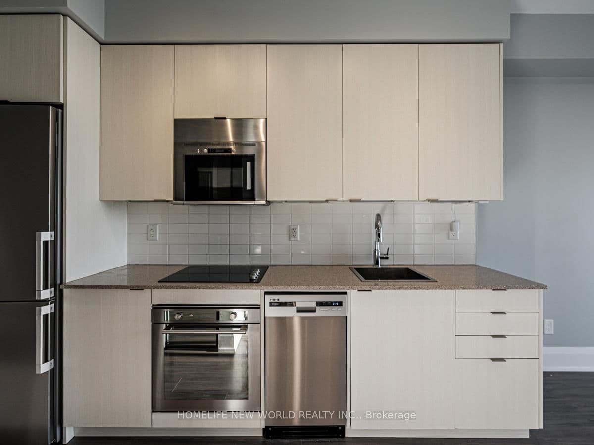 101 Erskine Avenue, Unit 2512 thumbnail 9
