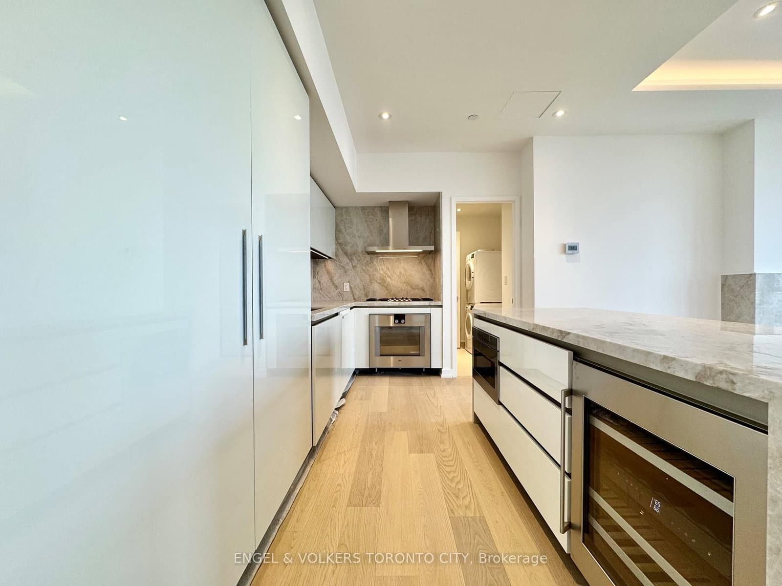 1315 Bay Street, Unit 1303 thumbnail 7