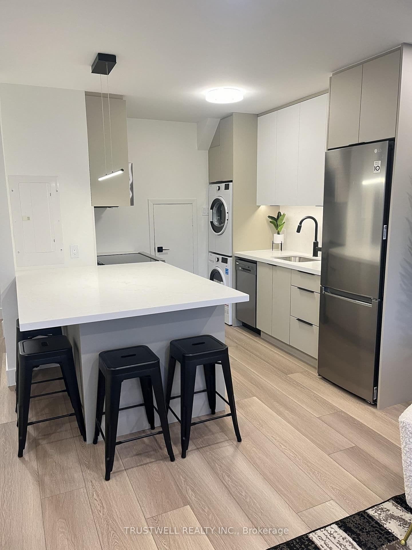 909 Millwood Road, Unit Unit B - Image 1