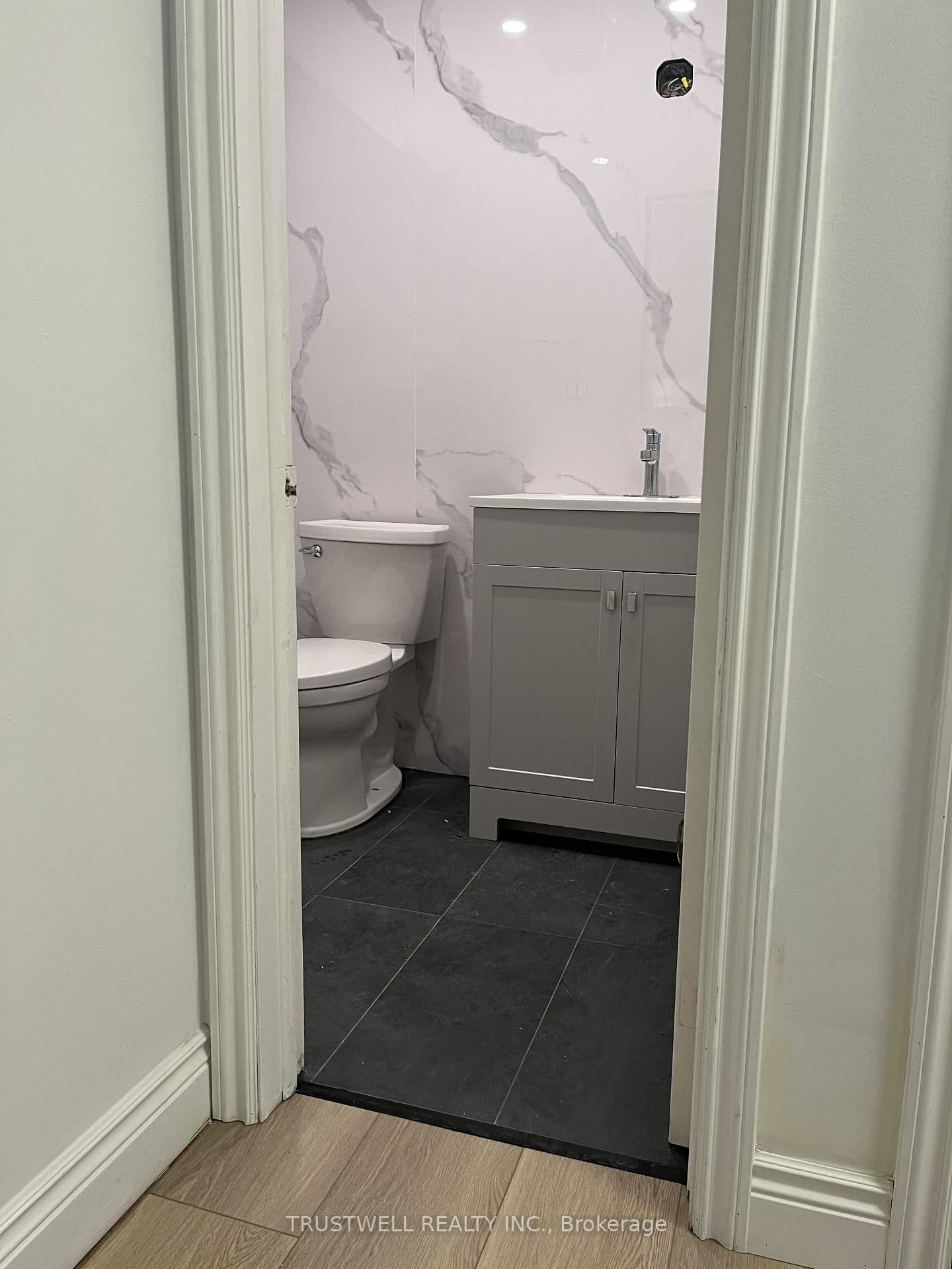 909 Millwood Road, Unit Unit B thumbnail 15