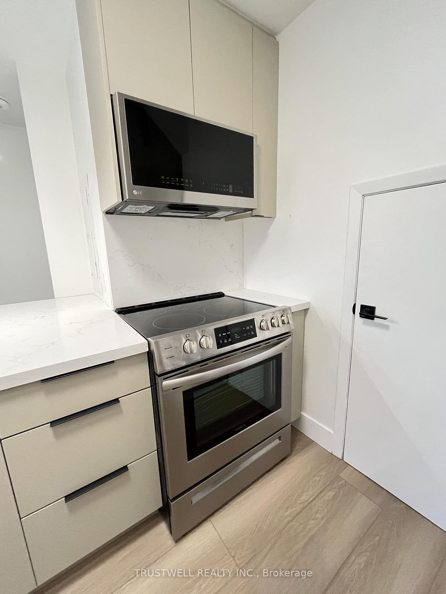909 Millwood Road, Unit Unit B thumbnail 8