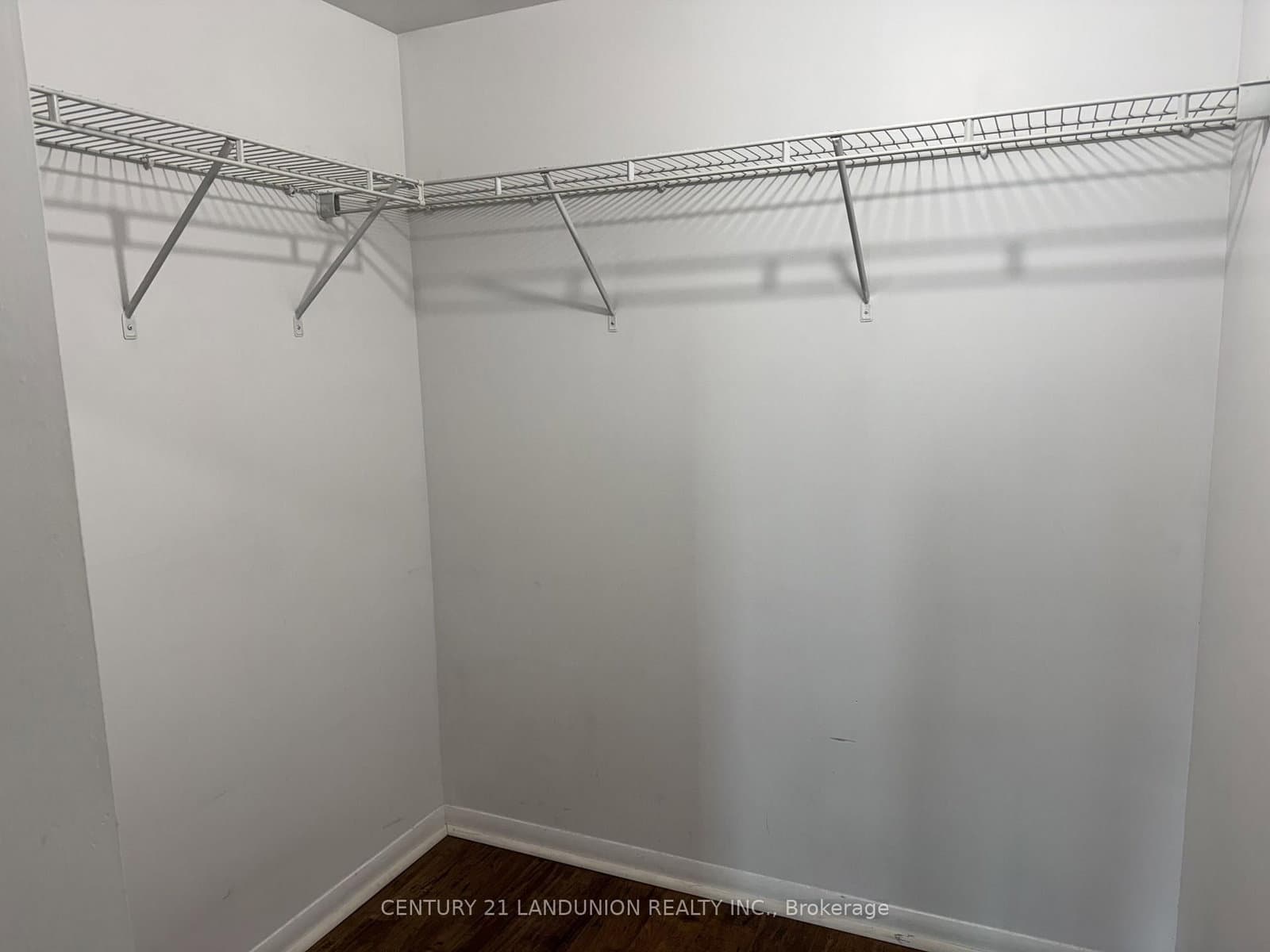 96 St Patrick Street, Unit 910 thumbnail 6