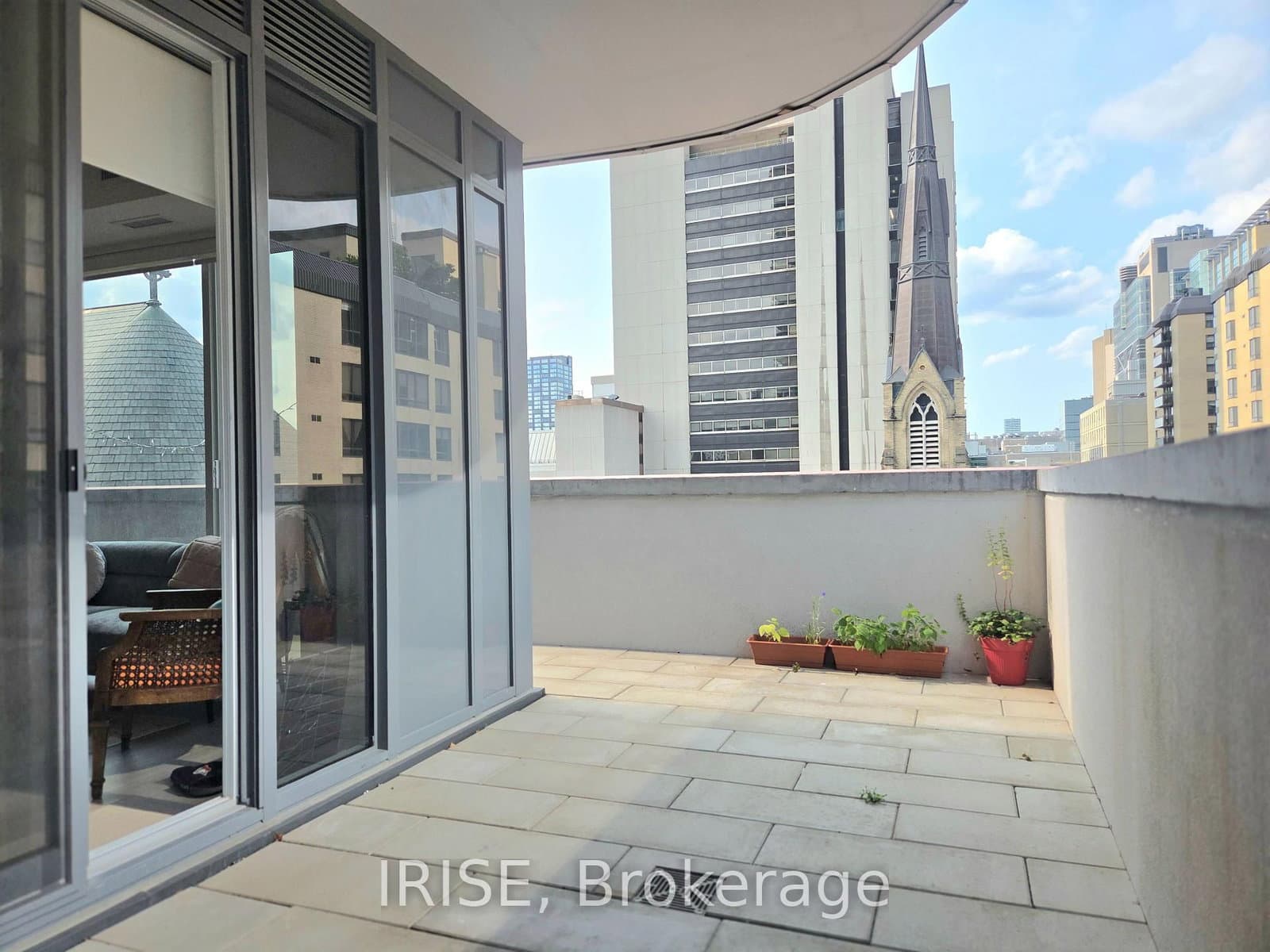 280 Dundas Street W, Unit 502 thumbnail 3