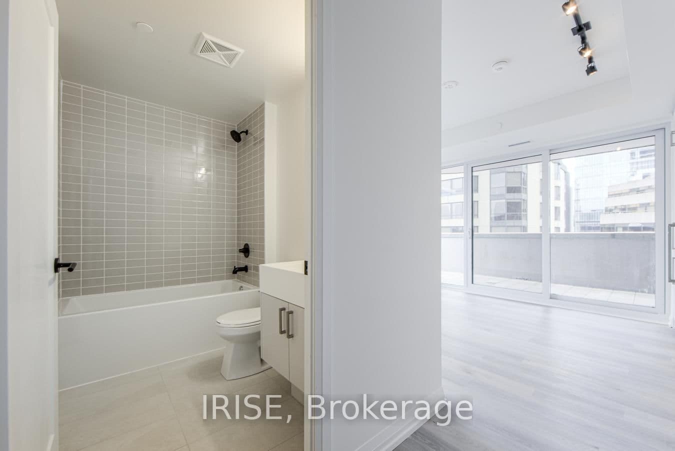 280 Dundas Street W, Unit 502 thumbnail 8
