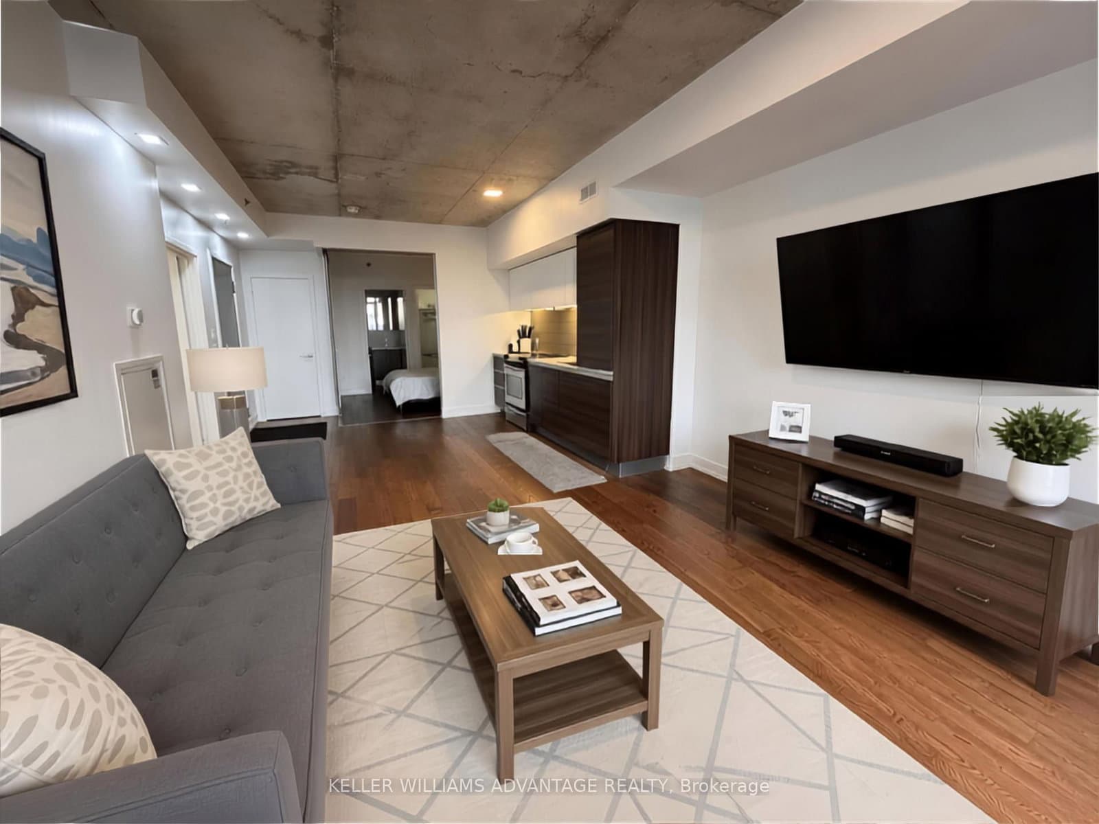 20 Minowan Miikan Lane, Unit 610 thumbnail 3