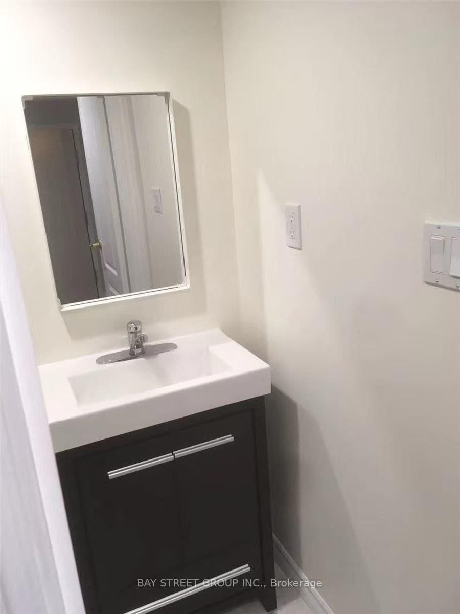 191 Pleasant Avenue, Unit Bsmt thumbnail 13