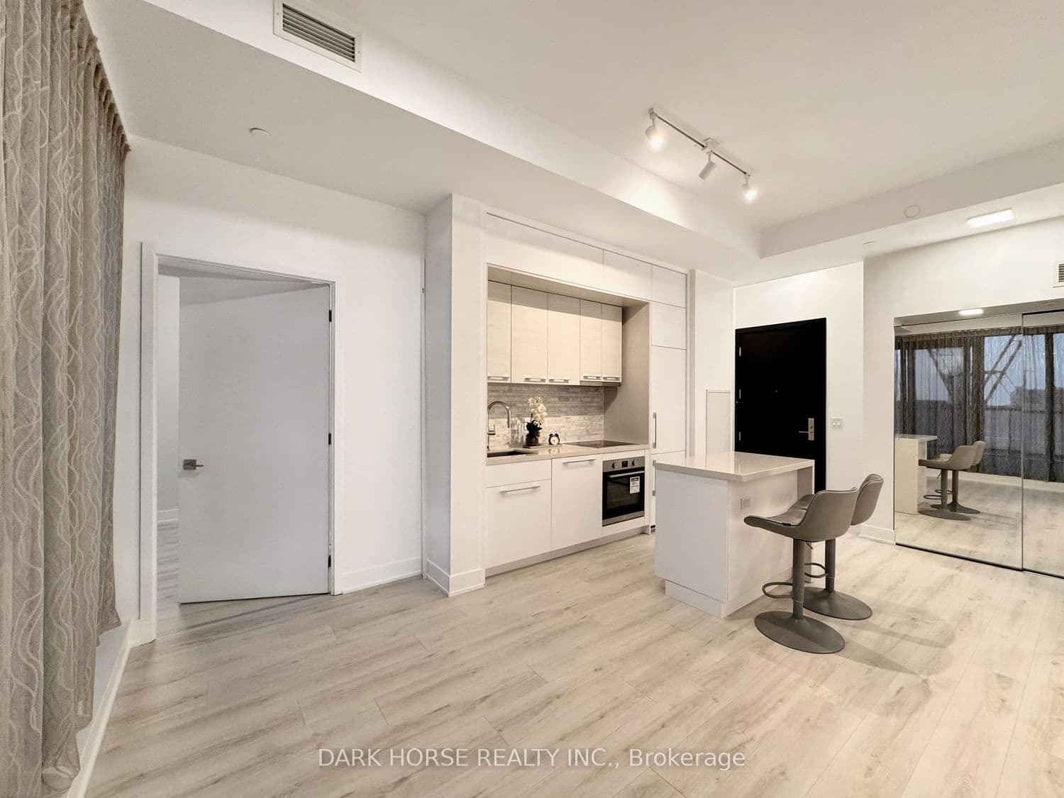 29 Green Trail Court, Unit 811 thumbnail 12