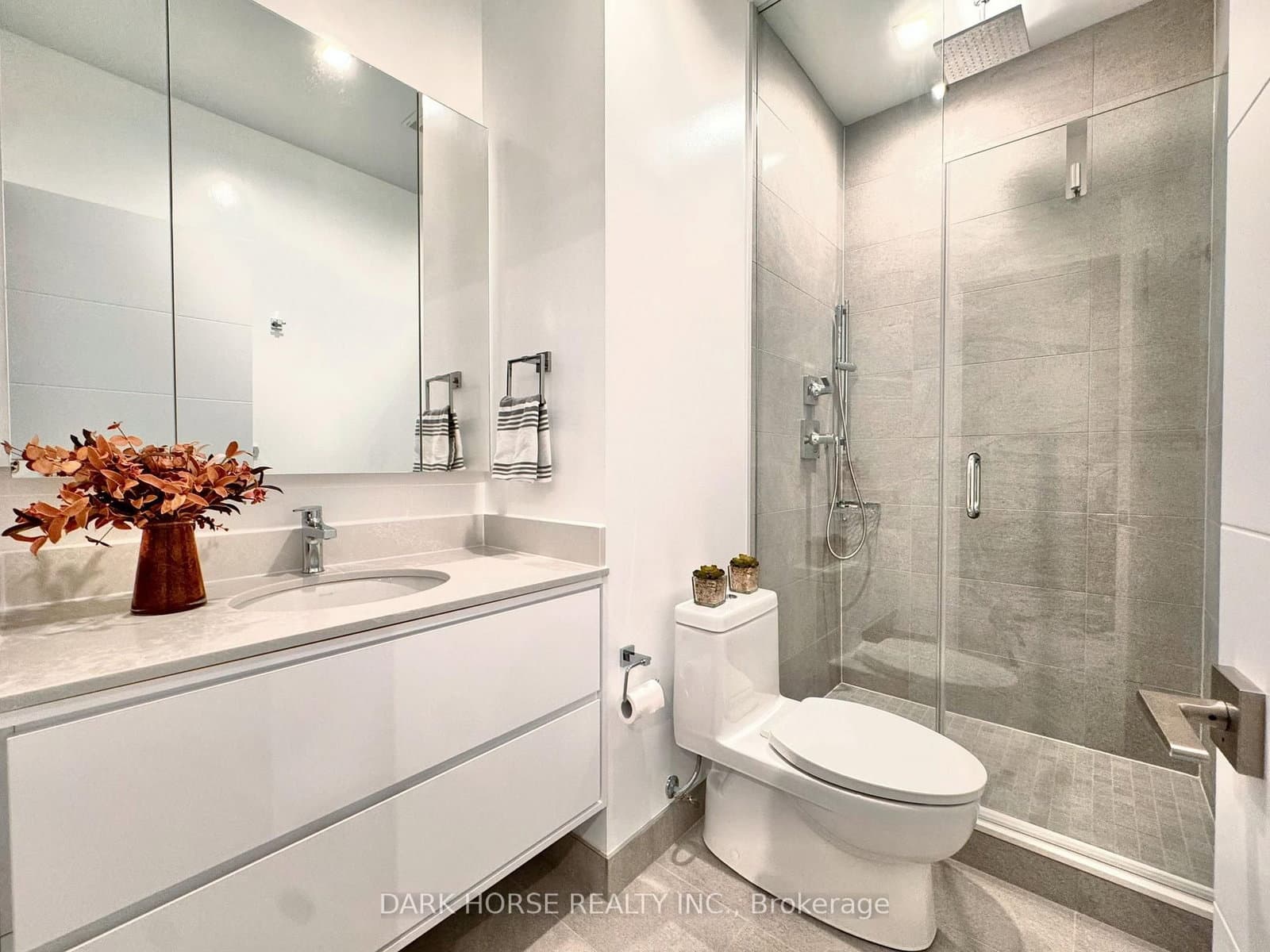 29 Green Trail Court, Unit 811 thumbnail 24