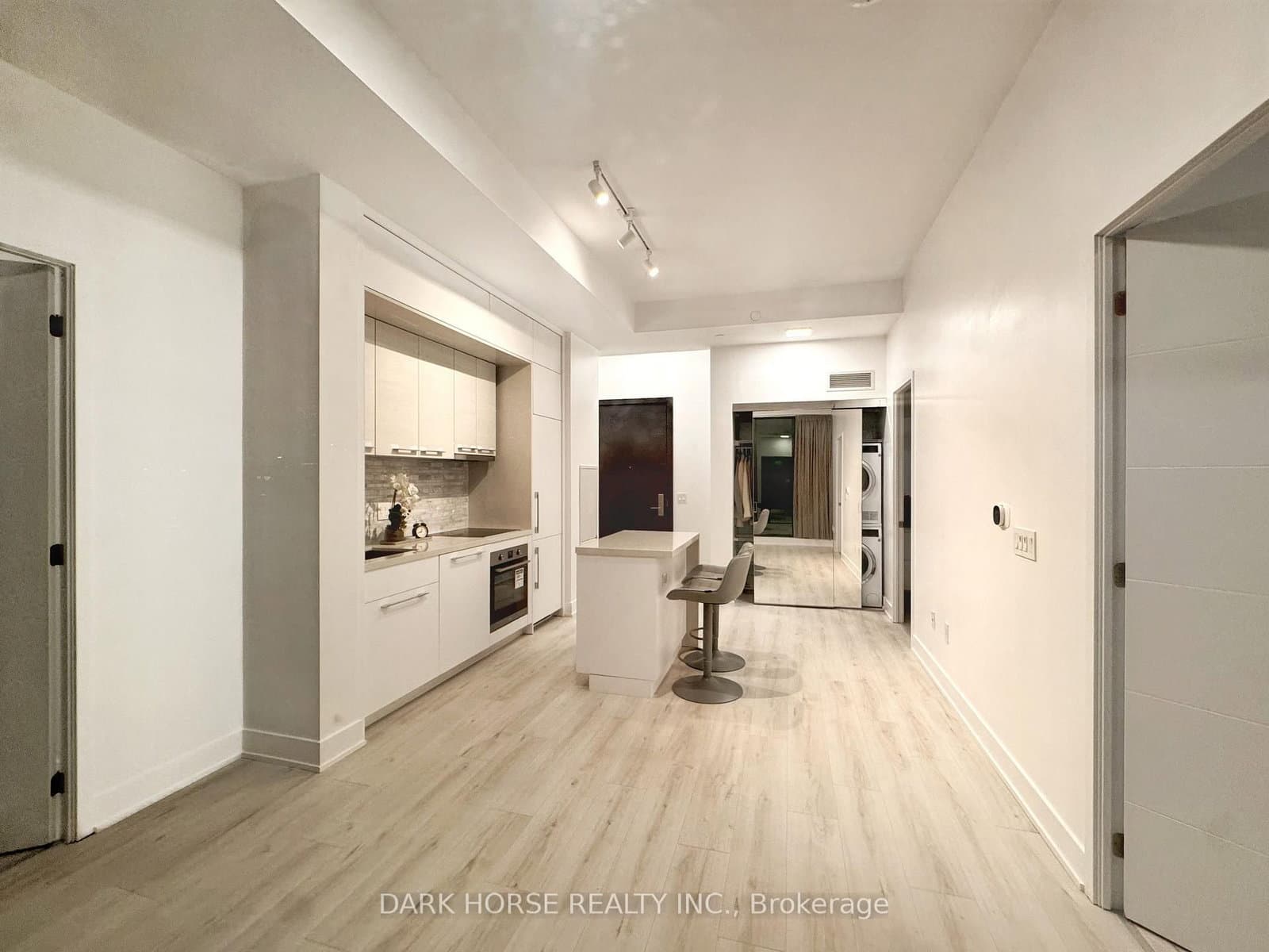 29 Green Trail Court, Unit 811 thumbnail 8