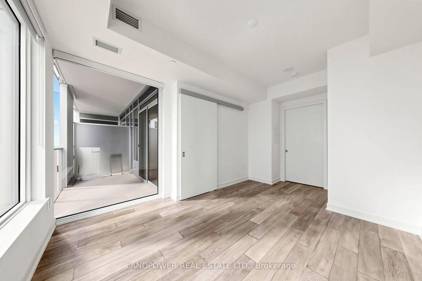 11 Yorkville Avenue, Unit 1307 thumbnail 15