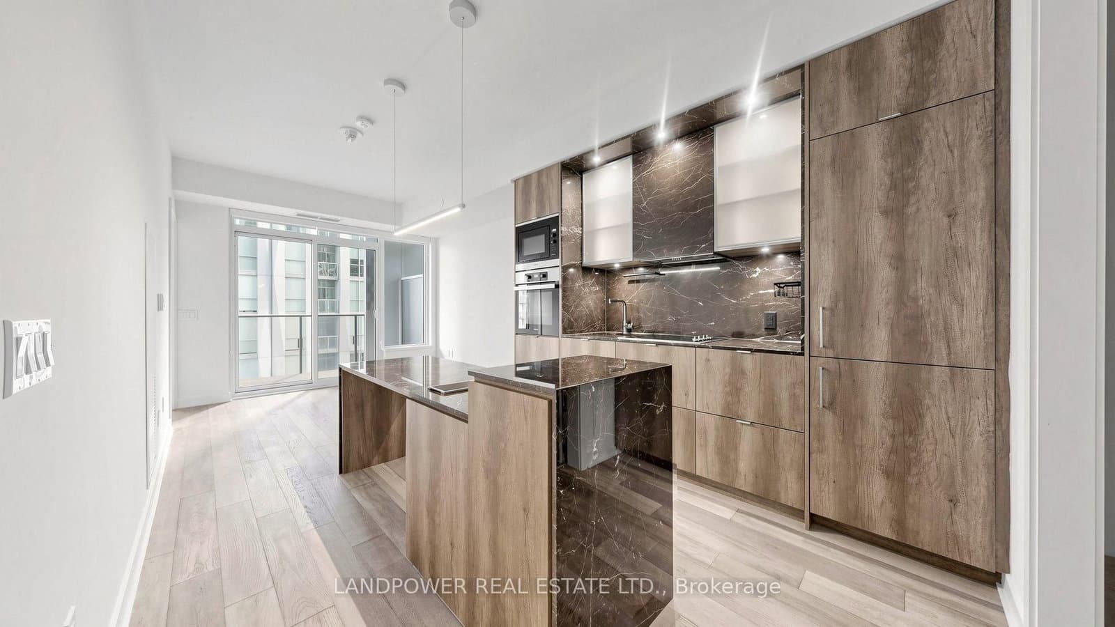 11 Yorkville Avenue, Unit 1307 thumbnail 4