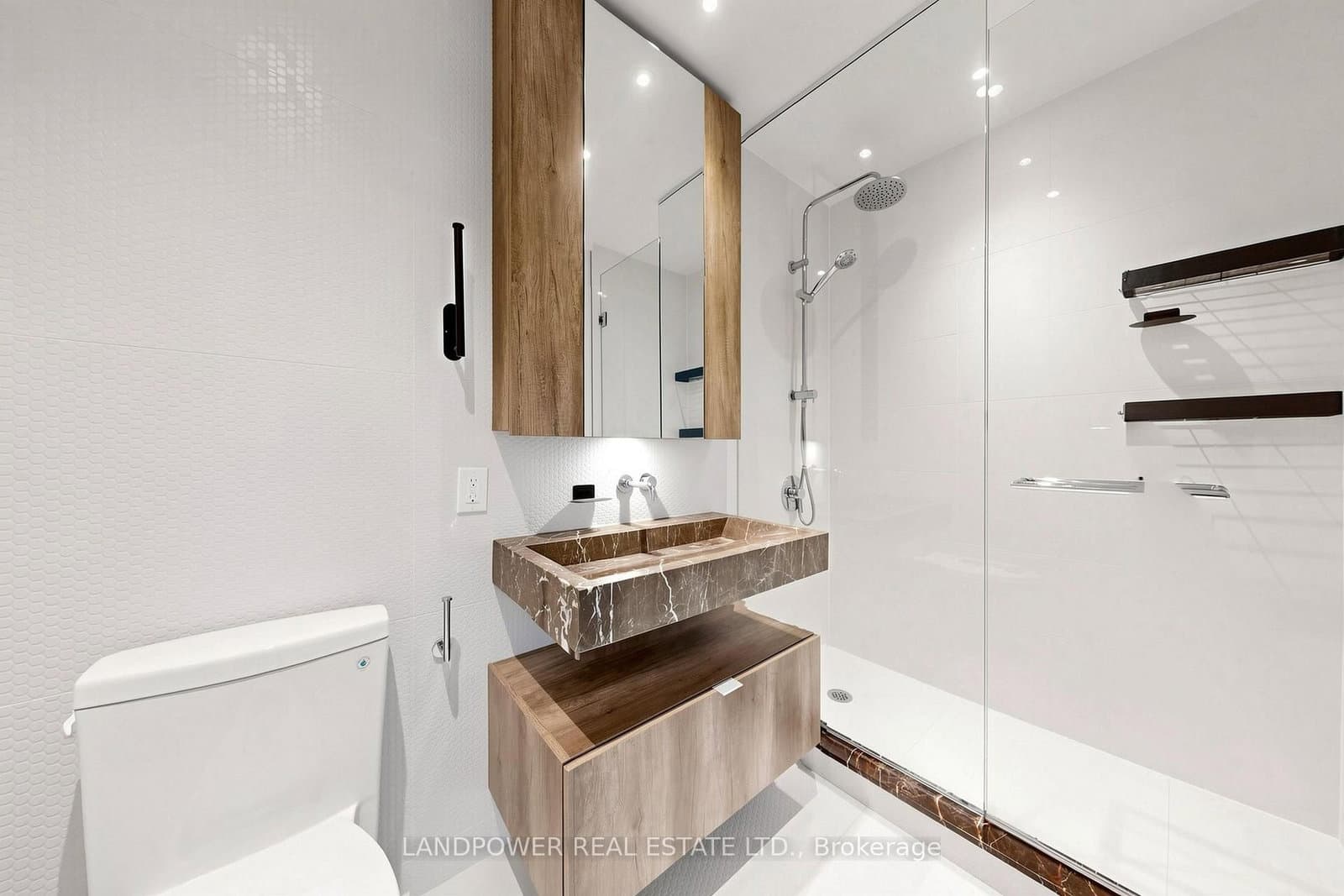 11 Yorkville Avenue, Unit 1307 thumbnail 13