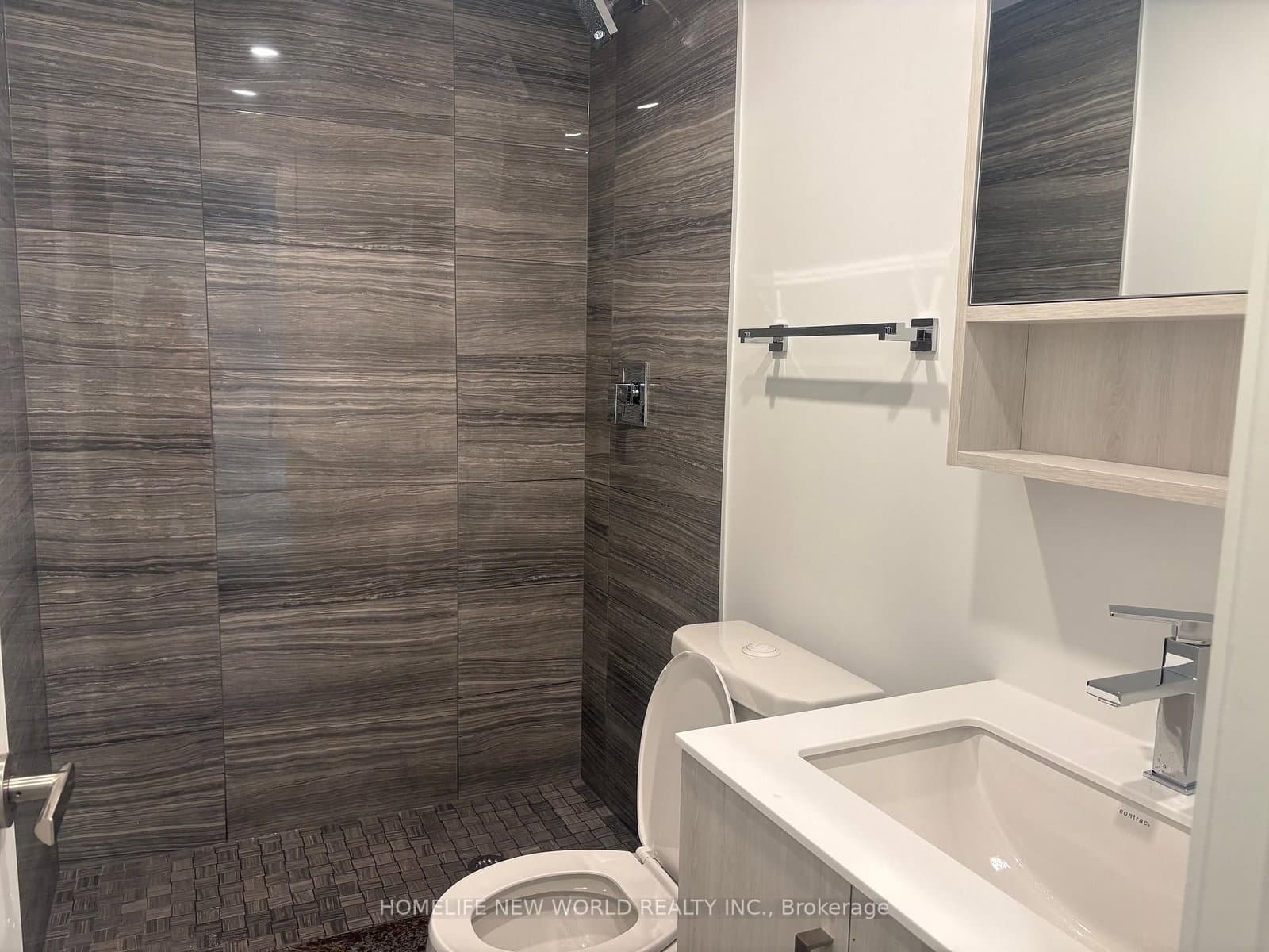 88 Queen Street E, Unit 3512 thumbnail 16