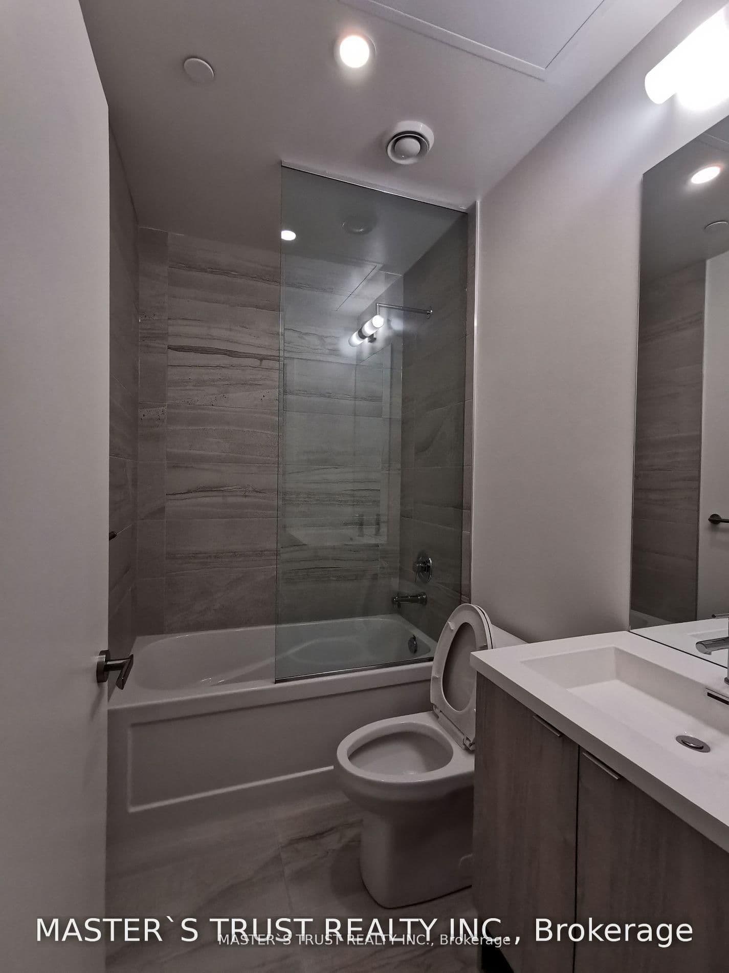 138 Downes Street, Unit 1005 thumbnail 10