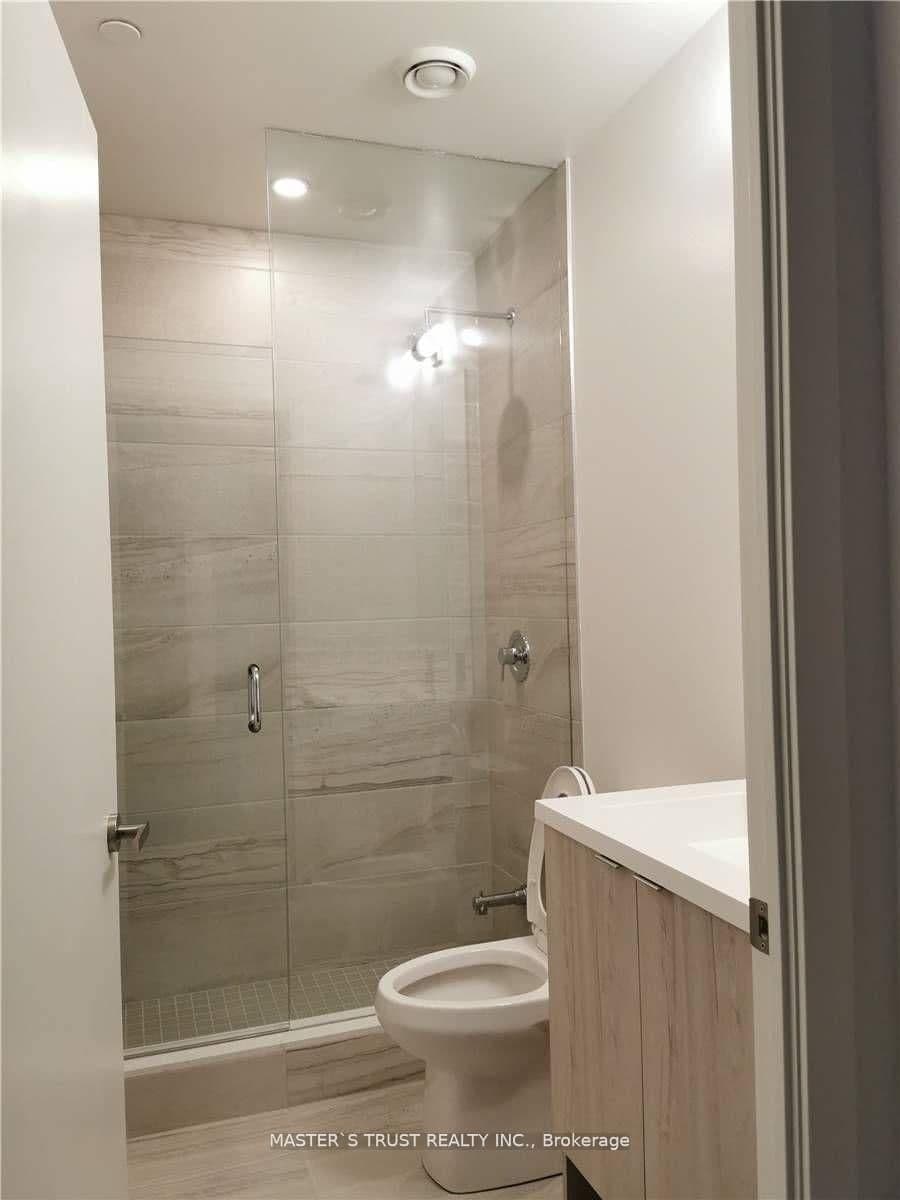 138 Downes Street, Unit 1005 thumbnail 9
